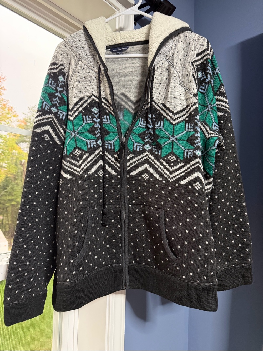 Women  American Eagle  Hooded Zip Sweater - Black, Gray & Teal Pattern
